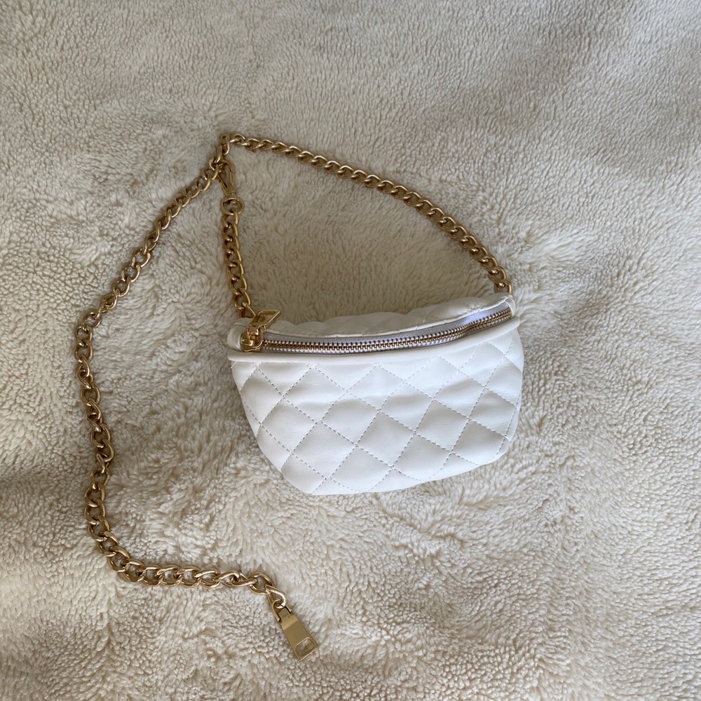 White hand bag